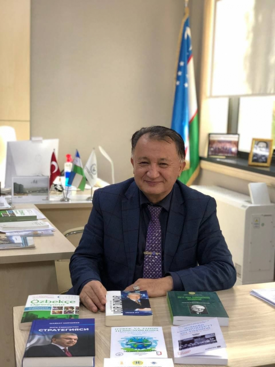 First vice-rector of the “Silk Road&quot; International University of Tourism and Cultural Heritage replenished the Library of the University with books of Linguistics, Philology and Turkish language