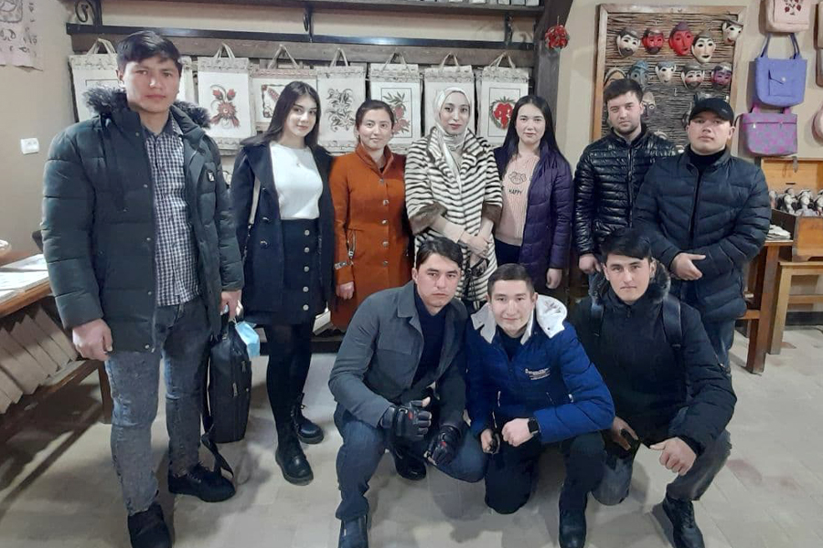 Студенты университета посетили бумажную фабрику «Мерос»