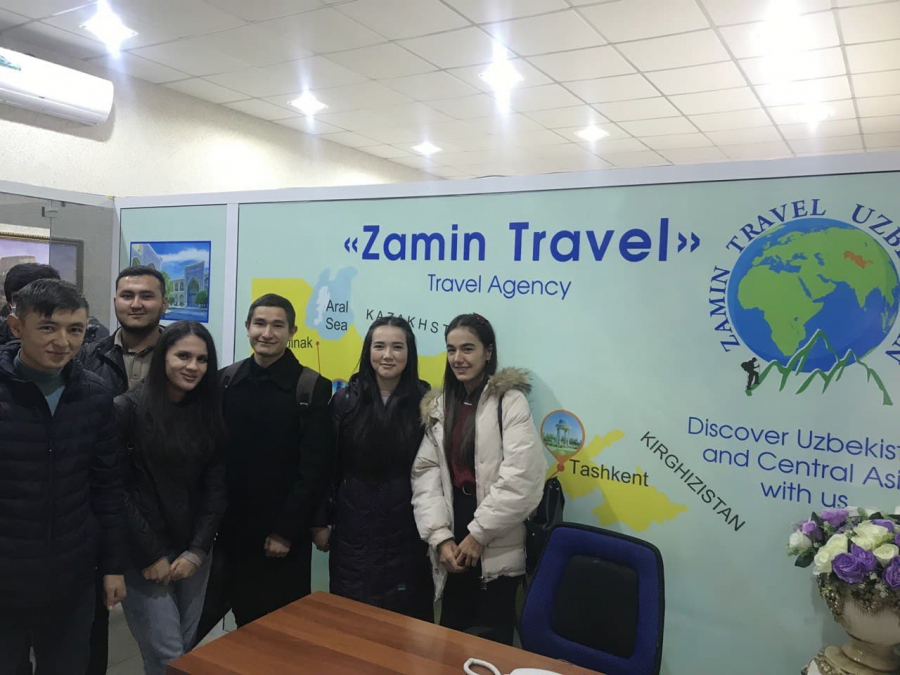 Студенты Международного университета туризма и культурного наследия «Шелковый путь» посетили компанию «Замин-Трэвел»