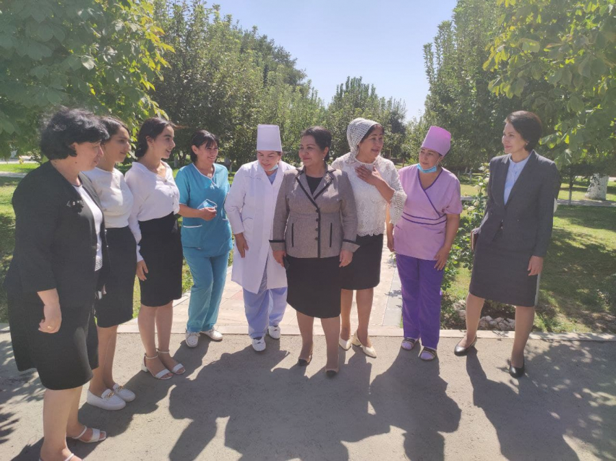 Председатель Сената Олий  Мажлис Танзила Нарбаева встретилась со студентками Университета